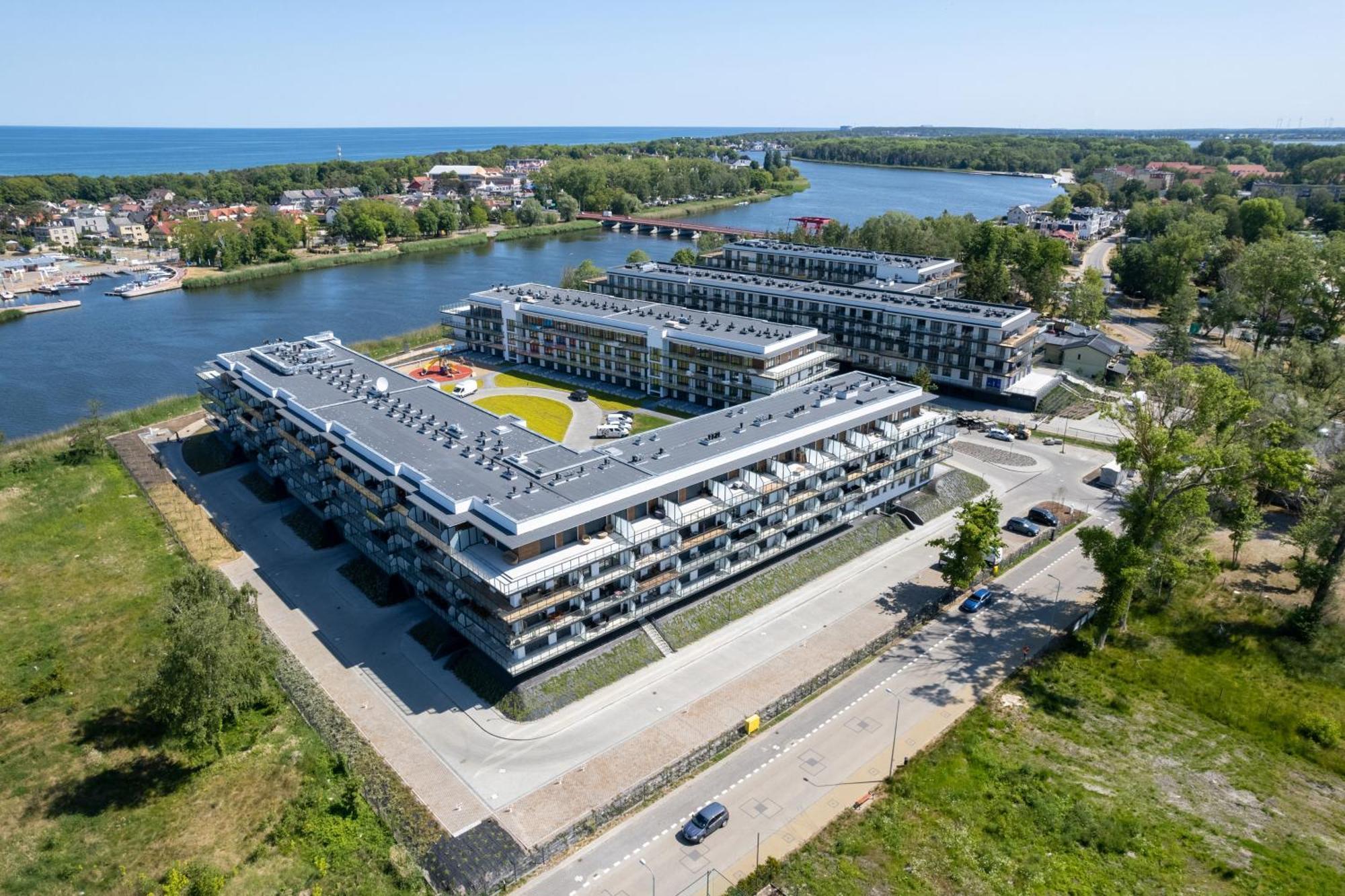 Wellness Resort Apartments Dziwnow Riverfront By Noclegi Renters المظهر الخارجي الصورة
